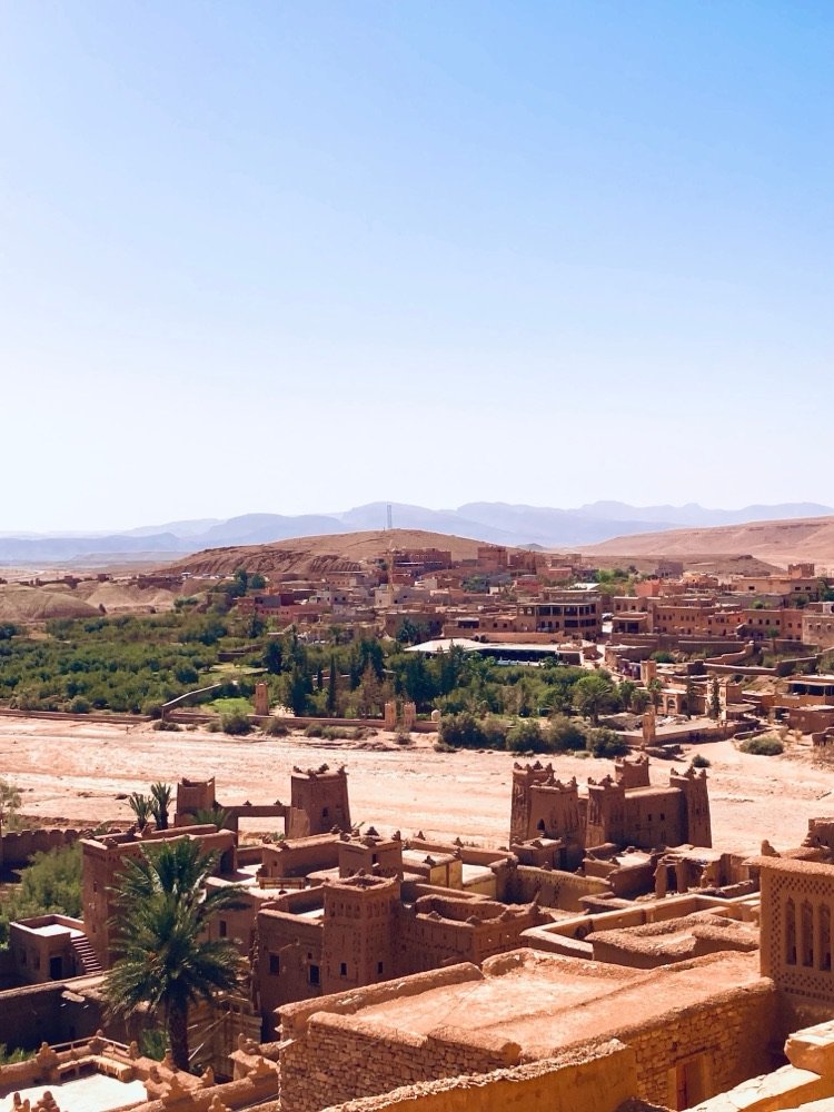 Aït Ben Haddou y el valle desde lo alto del ksar.